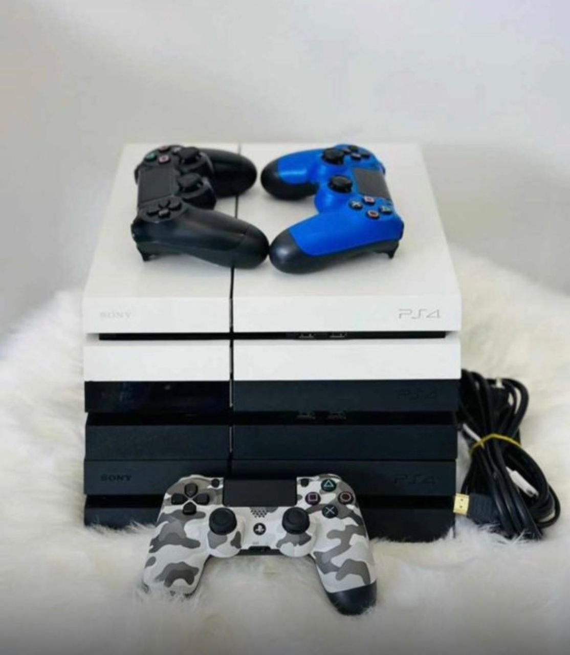 Playstation 4 Fat déjà craqué - 20 jeux installés - 2 manettes